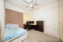 Park East (D15), Condominium #376400051